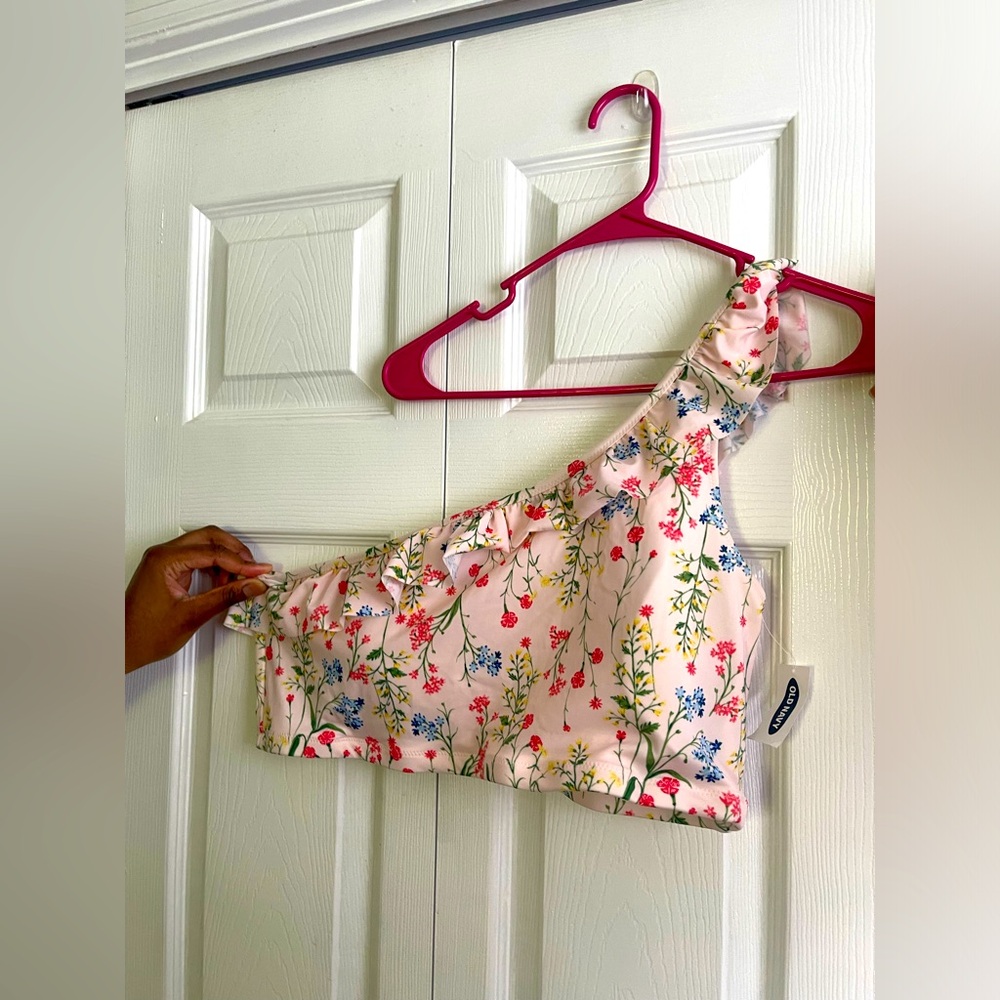 Floral one shoulder bikini top